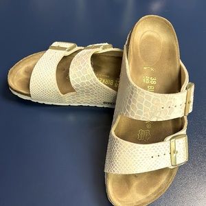 Birkenstock Arizona Women’s Sandals